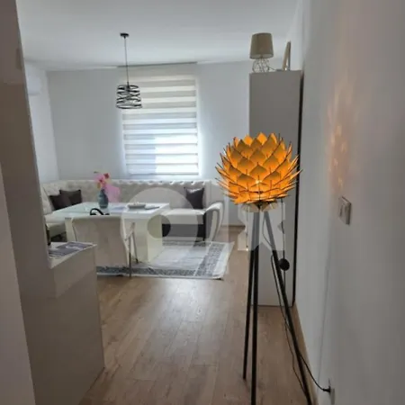 Milerova 7 -delta 4 Appartamento